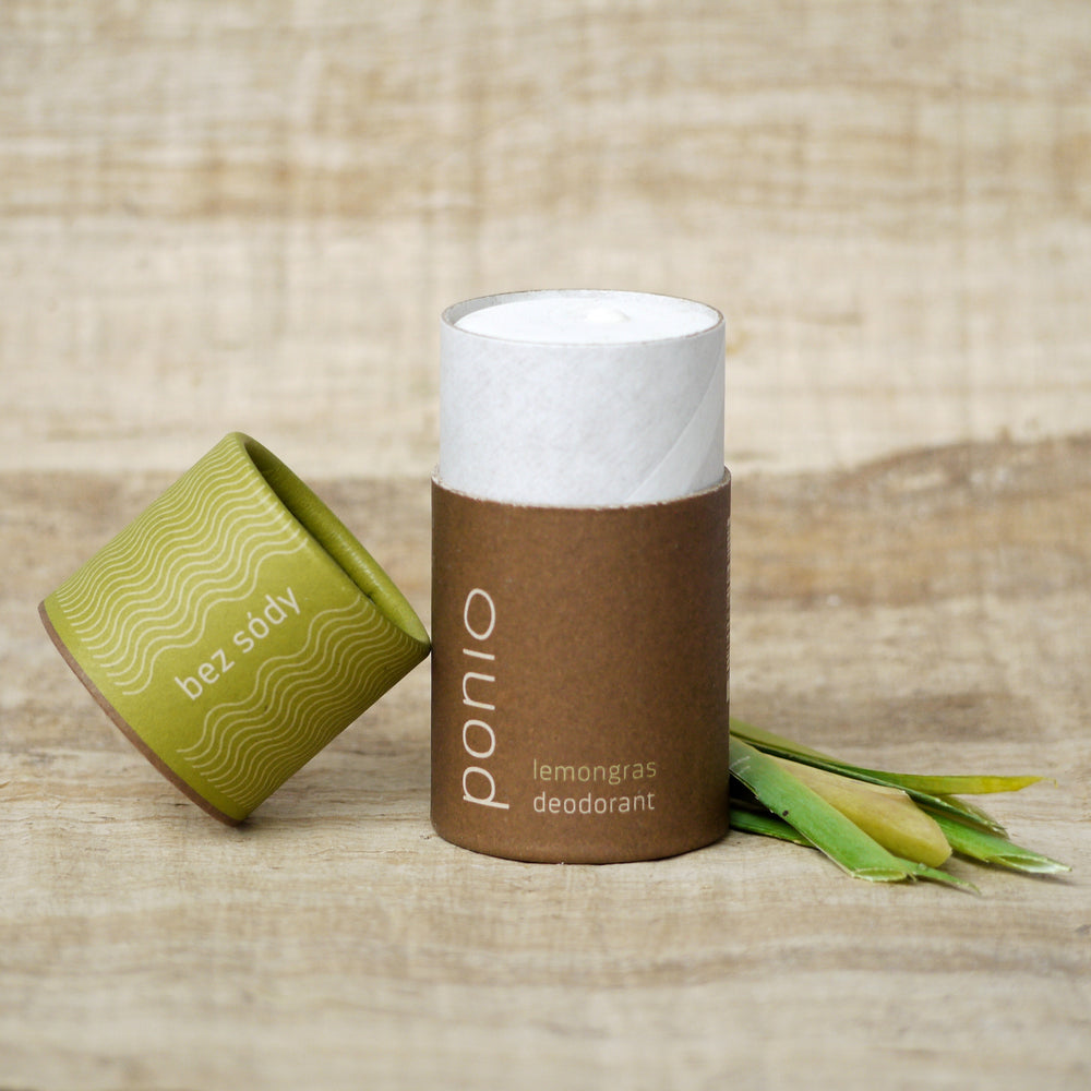 Sodafree deodorant Lemongras Ponio v papierovom obale s citrónovou trávou