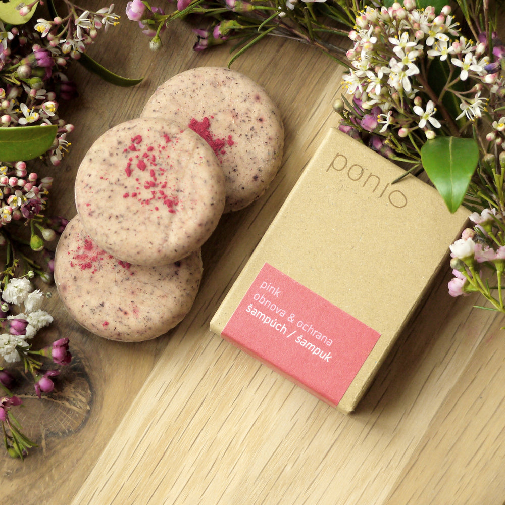 Malé a veľké balenie šampúchu Pink obnova & ochrana Ponio s ružovými kvetmi